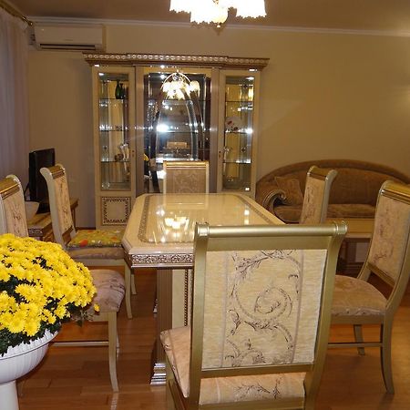 Luxury Versailles Apartments Center Opera Burgas Phòng bức ảnh